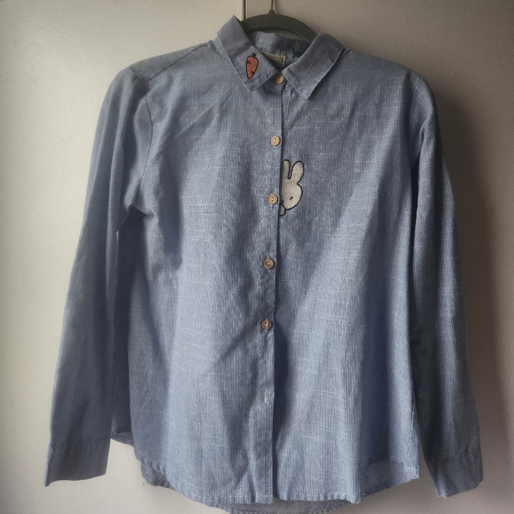 Bunny blouse ‼️ (3/$25)